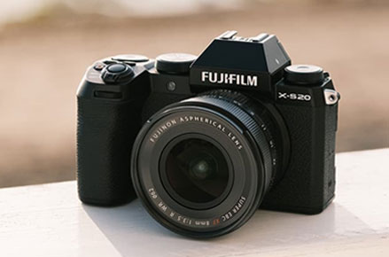 Fujifilm X-S20